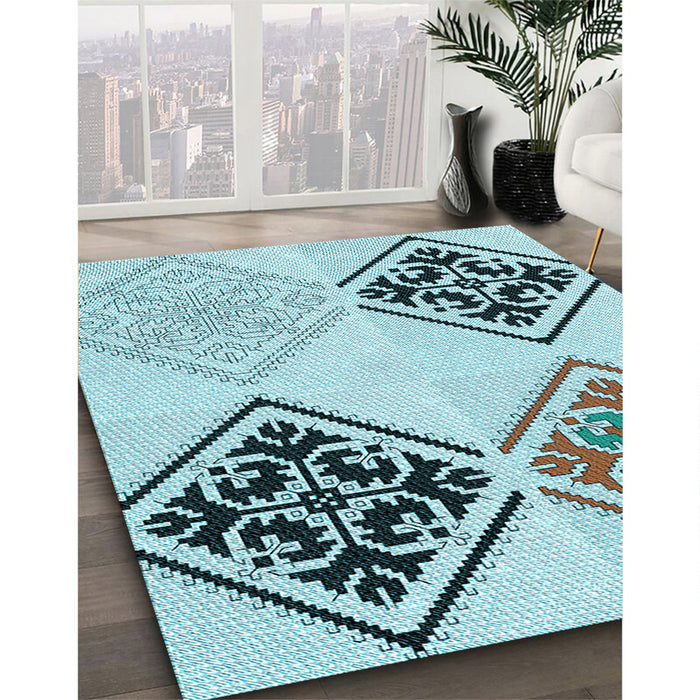 Patterned Deep-Sea Green Rug in Family Room, pat646lblu