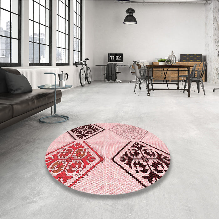 Round Patterned Light Rose Pink Rug in a Office, pat646rd