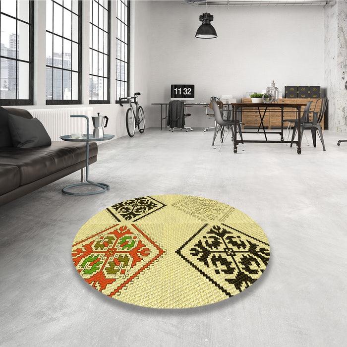 Round Patterned Dark Golden Brown Rug in a Office, pat646yw