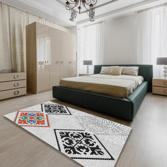 Patterned Off-White Novelty Rug in a Bedroom, pat646