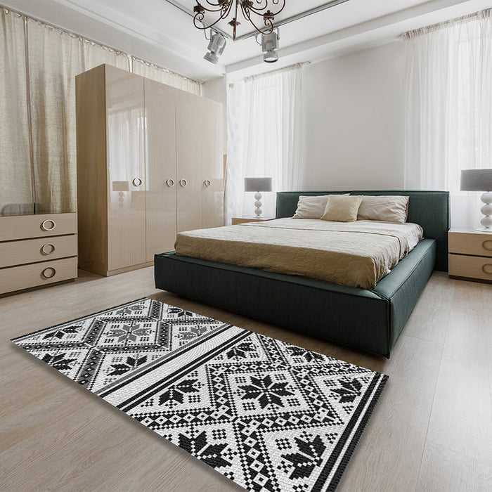 Patterned Dark Gray Black Rug in a Bedroom, pat647gry