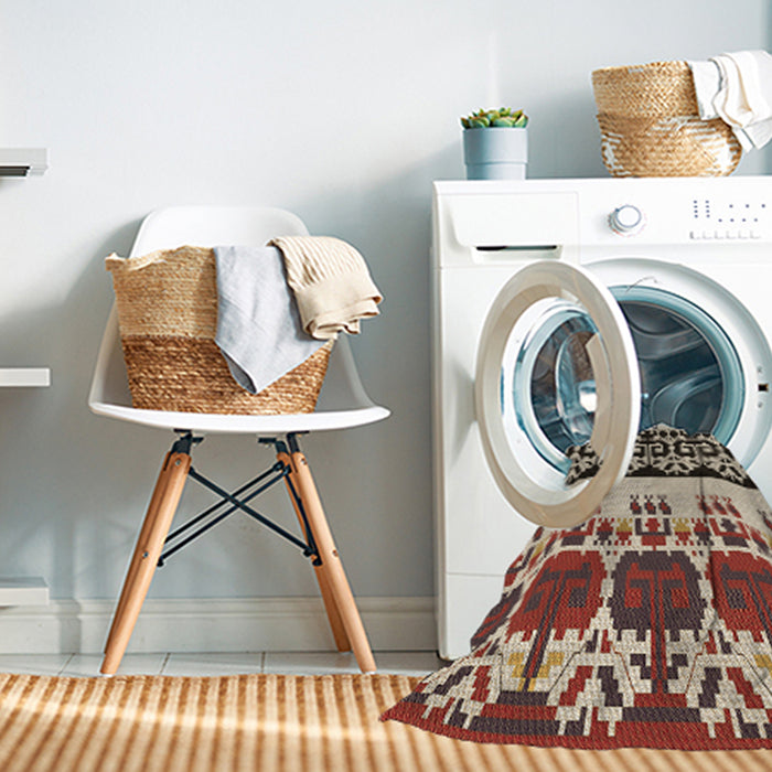 Machine Washable Transitional Vermilion Red Rug in a Washing Machine, wshpat648brn