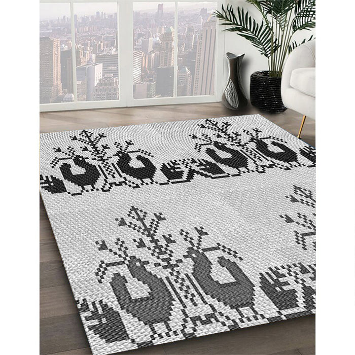 Patterned Platinum Gray Rug in Family Room, pat649gry
