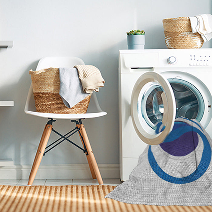 Machine Washable Transitional Pale Blue Lily Blue Rug in a Washing Machine, wshpat650