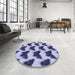 Round Patterned Blue Rug in a Office, pat654blu