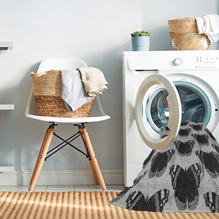 Machine Washable Transitional Cloud Gray Rug in a Washing Machine, wshpat656gry