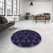 Round Patterned Midnight Gray Rug in a Office, pat661blu