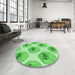 Round Patterned Green Rug in a Office, pat664grn