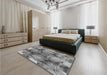 Patterned Carbon Gray Rug in a Bedroom, pat667gry