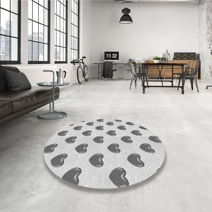 Round Patterned Platinum Gray Rug in a Office, pat669gry