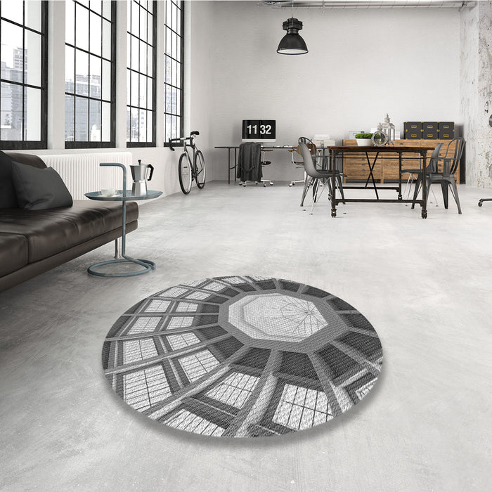 Round Patterned Cloud Gray Rug in a Office, pat671gry