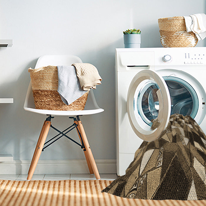 Machine Washable Transitional Metallic Gold Rug in a Washing Machine, wshpat674brn