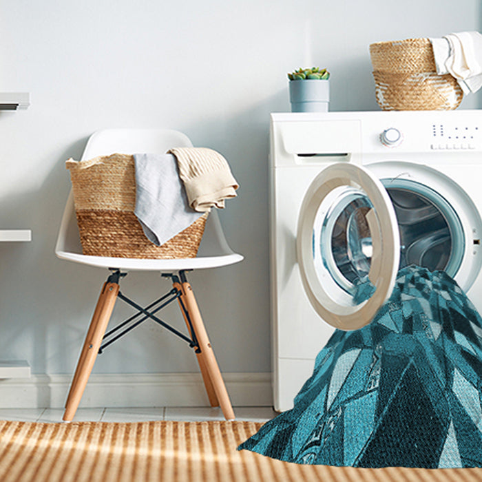 Machine Washable Transitional Bright Turquoise Blue Rug in a Washing Machine, wshpat674lblu