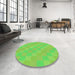 Round Patterned Emerald Green Rug in a Office, pat685grn