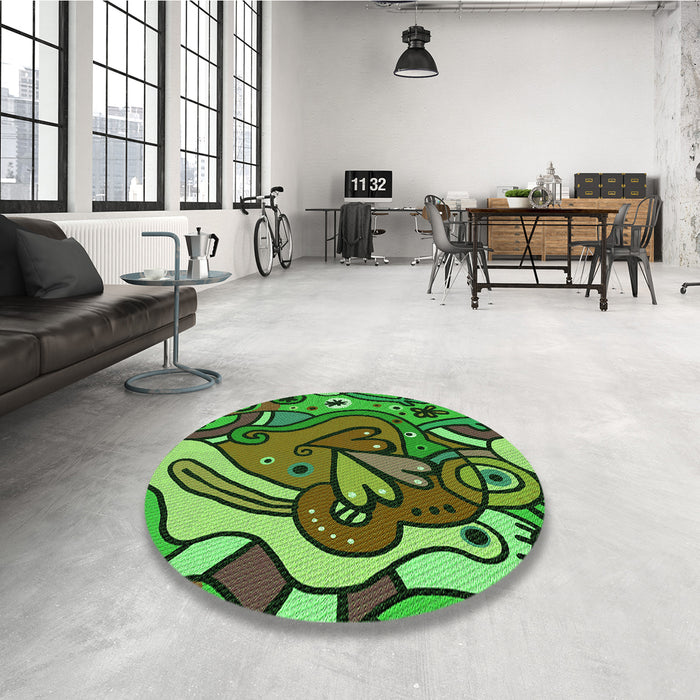 Round Patterned Green Rug in a Office, pat694grn