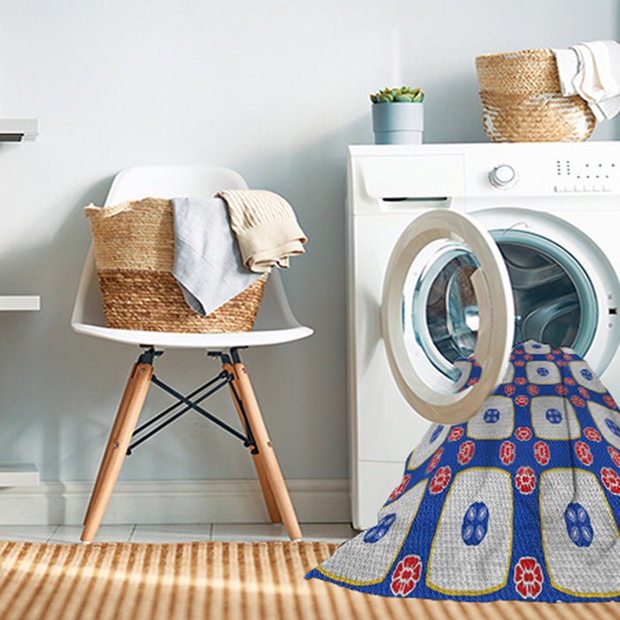 Machine Washable Transitional Dark White Beige Rug in a Washing Machine, wshpat695