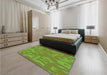 Machine Washable Transitional Green Rug in a Family Room, wshpat70grn