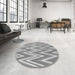 Round Patterned Platinum Gray Rug in a Office, pat708gry