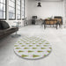 Round Machine Washable Transitional Gunmetal Gray Rug in a Office, wshpat709