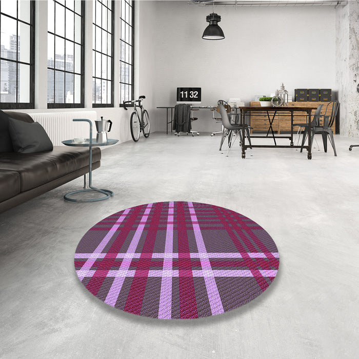 Round Patterned Orchid Purple Rug in a Office, pat721pur