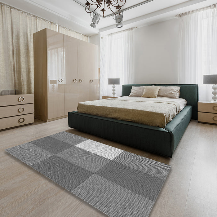 Patterned Carbon Gray Rug in a Bedroom, pat722gry