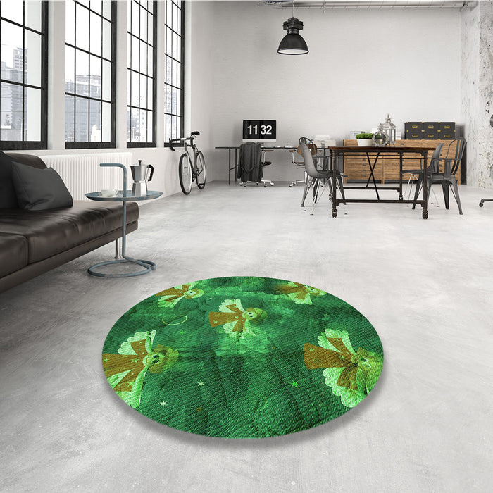 Round Patterned Deep Emerald Green Rug in a Office, pat730grn