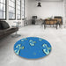 Round Patterned Blue Rug in a Office, pat731lblu