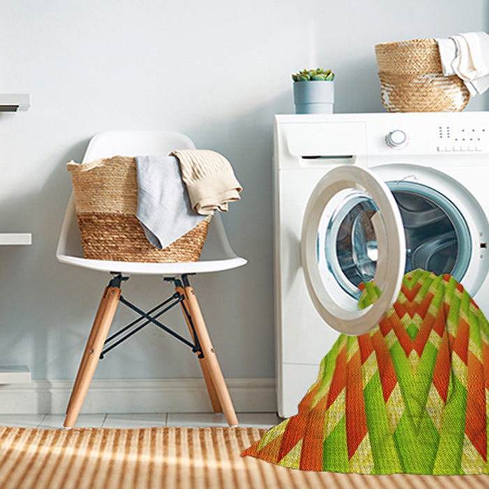 Machine Washable Transitional Green Rug in a Washing Machine, wshpat734yw