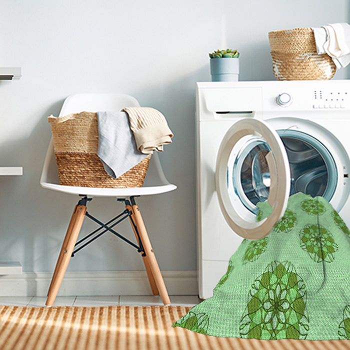 Machine Washable Transitional Green Rug in a Washing Machine, wshpat744grn