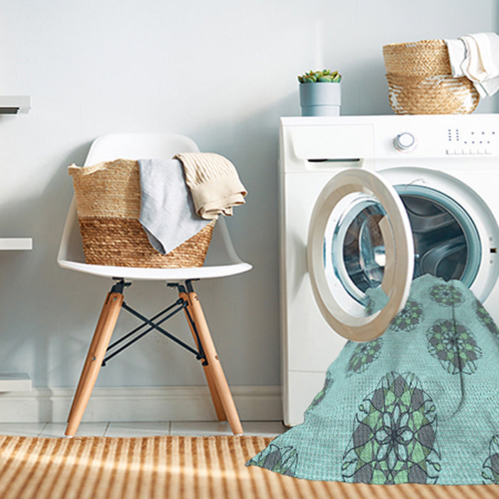 Machine Washable Transitional Light Aquamarine Green Rug in a Washing Machine, wshpat744lblu
