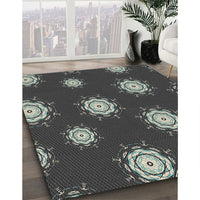 Patterned Mid Gray Novelty Rug, pat749