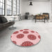 Round Patterned Red Rug in a Office, pat750rd