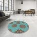 Round Patterned Gray Novelty Rug in a Office, pat751