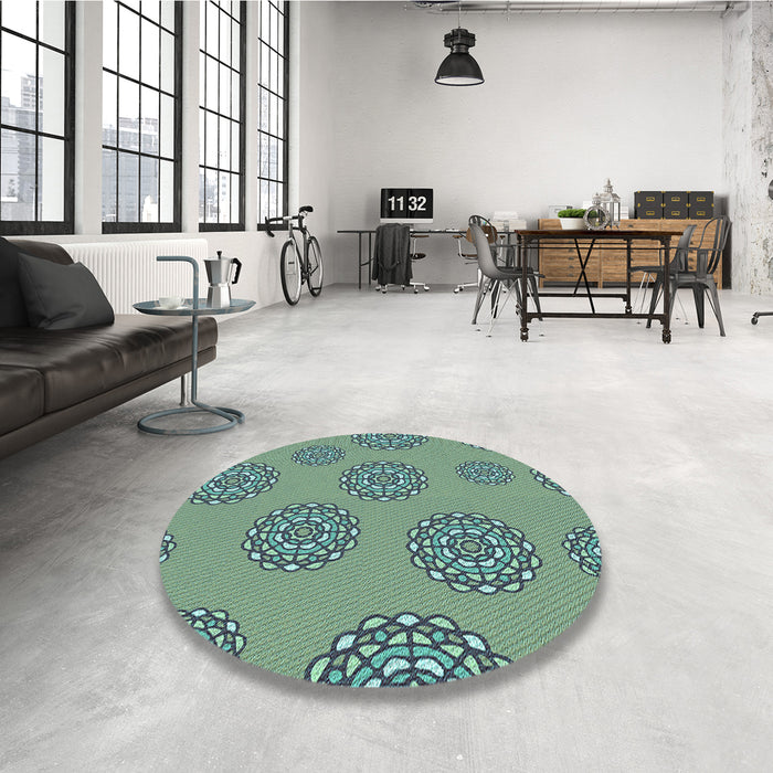 Round Patterned Deep-Sea Green Rug in a Office, pat752lblu