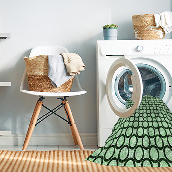 Machine Washable Transitional Medium Forest Green Rug in a Washing Machine, wshpat757grn