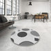 Round Patterned Ash Gray Rug in a Office, pat767gry