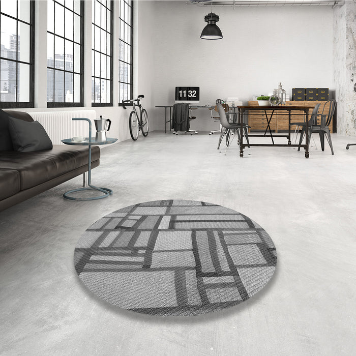 Round Patterned Ash Gray Rug in a Office, pat775gry