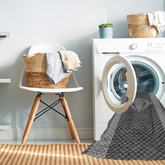 Machine Washable Transitional Dark Gray Rug in a Washing Machine, wshpat778gry