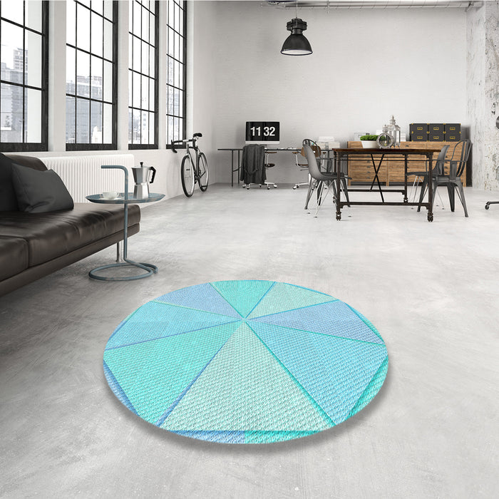 Round Patterned Diamond Blue Rug in a Office, pat782lblu