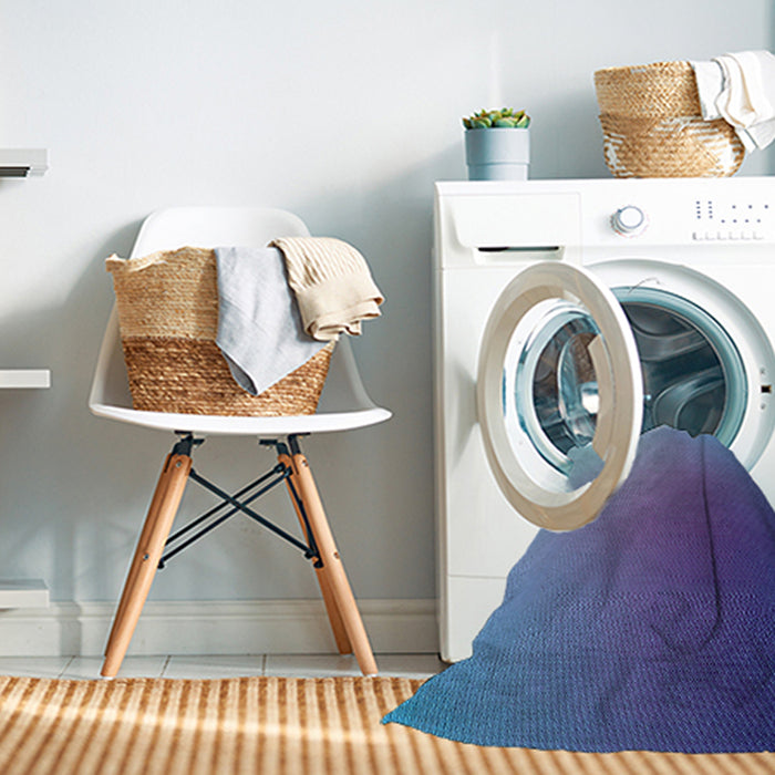 Machine Washable Transitional Crystal Blue Rug in a Washing Machine, wshpat788lblu