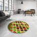 Round Patterned Green Rug in a Office, pat794yw
