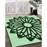 Patterned Dark Forest Green Rug, pat8grn