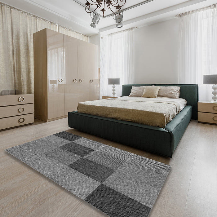 Patterned Gray Rug in a Bedroom, pat802gry