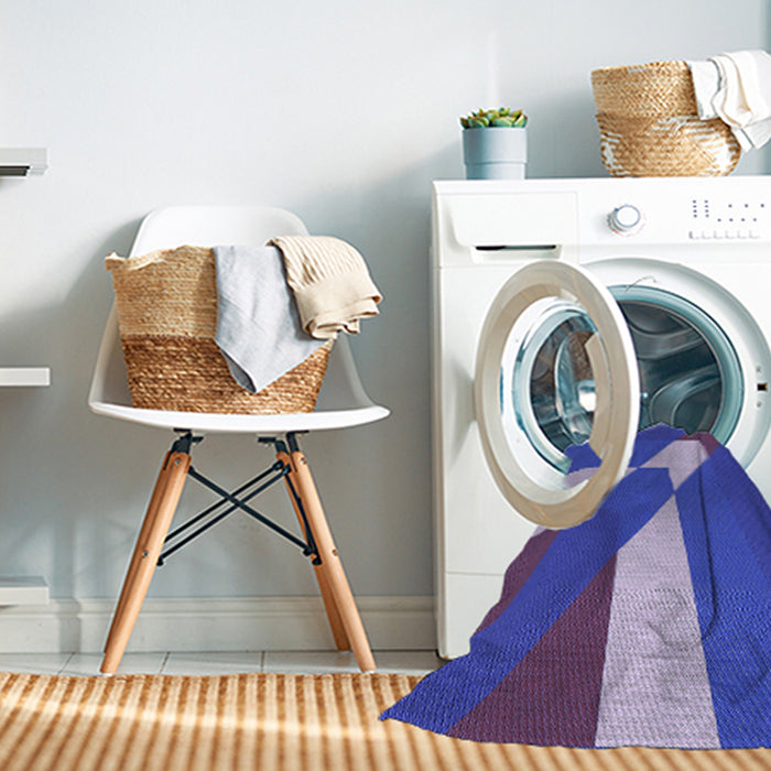 Machine Washable Transitional Light Slate Blue Rug in a Washing Machine, wshpat803blu