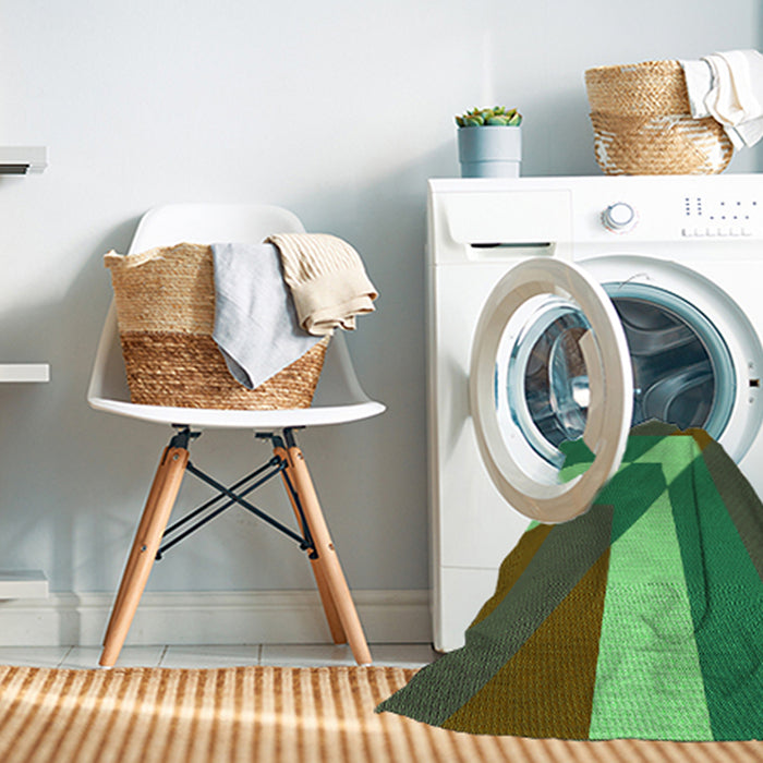 Machine Washable Transitional Army Green Rug in a Washing Machine, wshpat803grn