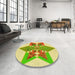 Round Patterned Green Rug in a Office, pat806yw