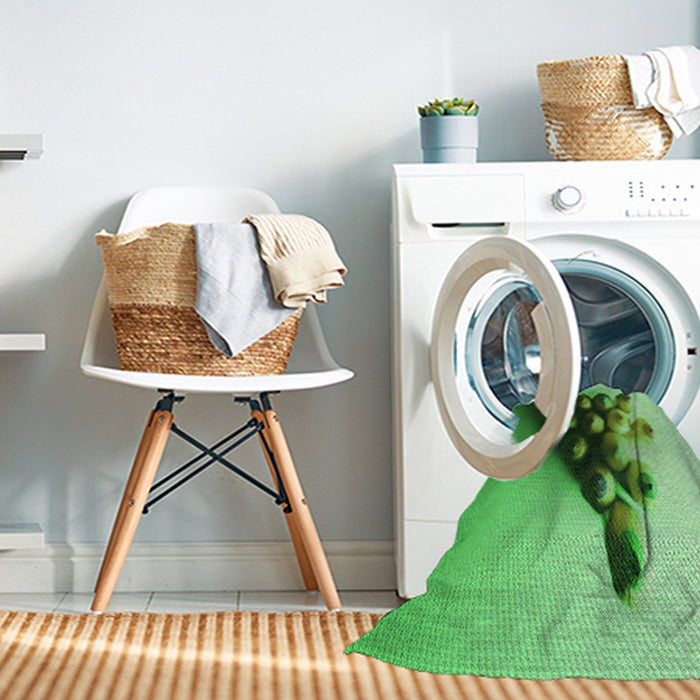 Machine Washable Transitional Green Rug in a Washing Machine, wshpat808grn