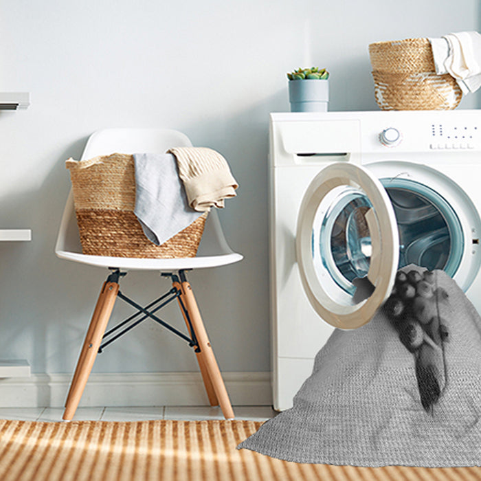 Machine Washable Transitional Carbon Gray Rug in a Washing Machine, wshpat808gry