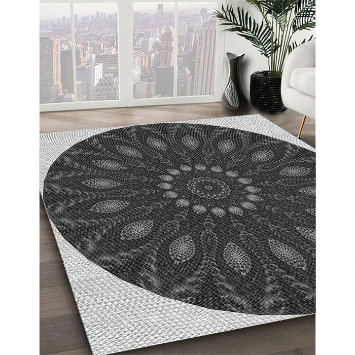 Patterned Charcoal Black Rug in Family Room, pat822gry