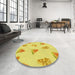 Round Patterned Yellow Rug in a Office, pat835yw